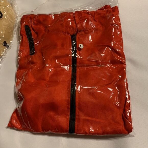 Unisex Halloween costume. Size small but fits me and I am a size large female - Picture 8 of 14